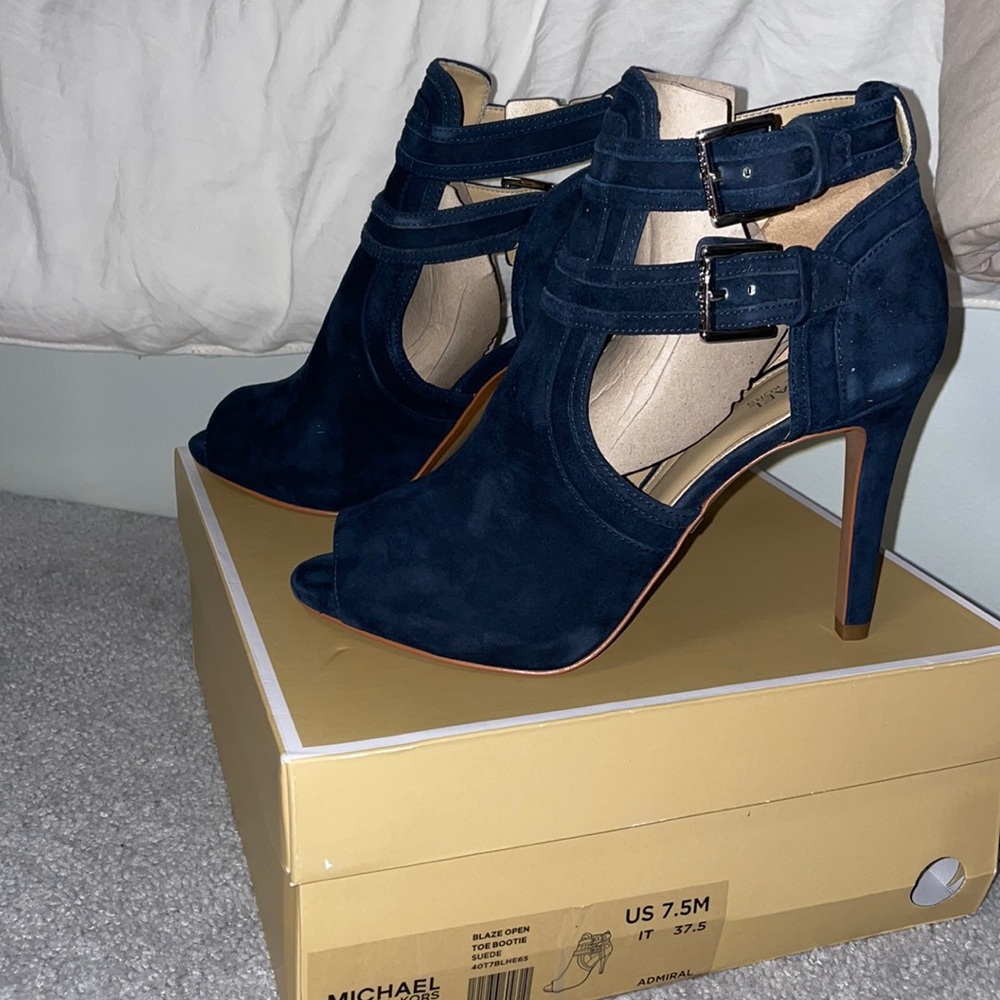 Never Worn Michael Kors Booties